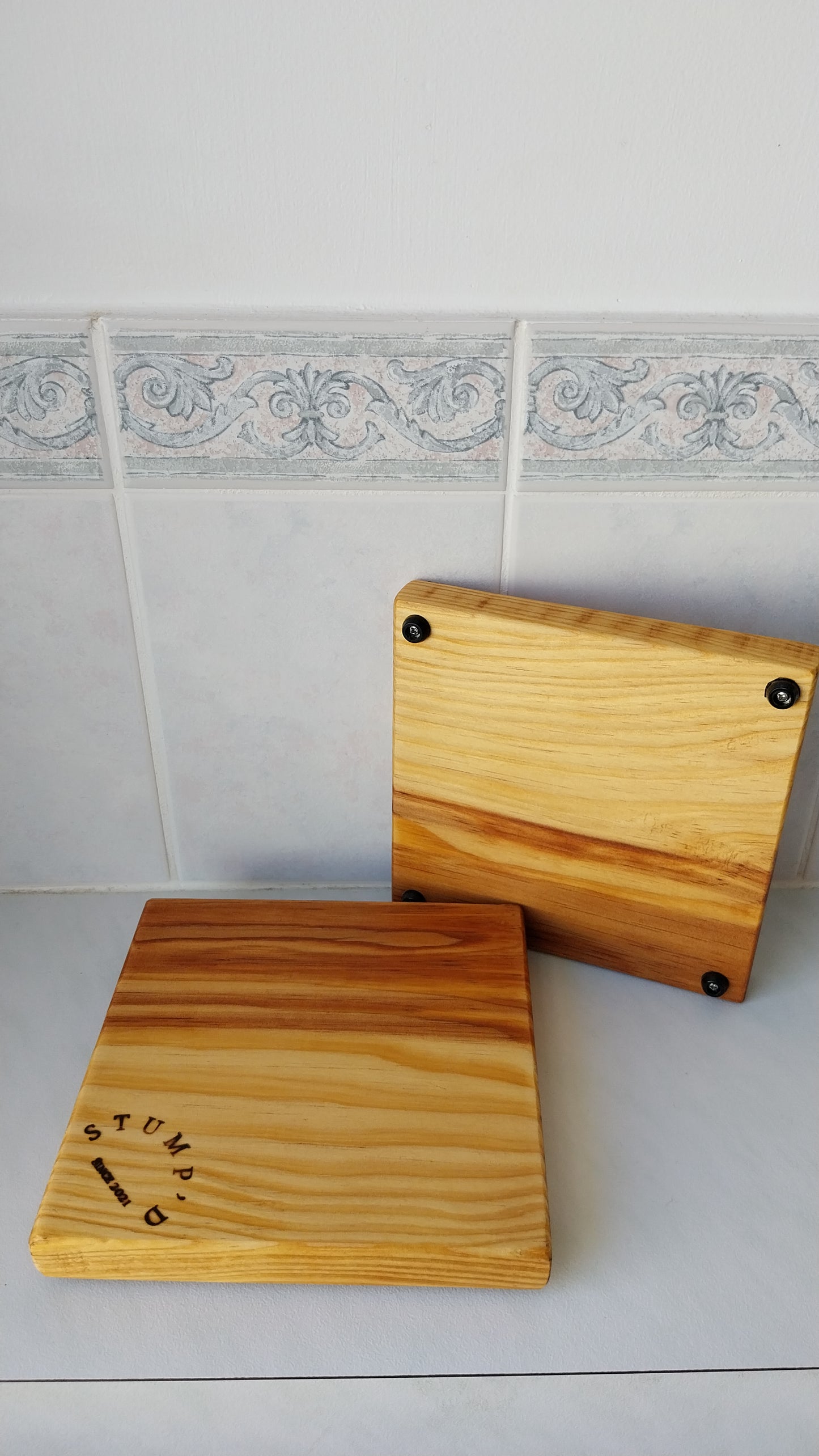 Stand/Board - Red Pine